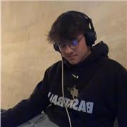 Étudiant en double licence géographie économie ayant eu son bac mention bien avec les spécialités HGGSP et SES ainsi qu'option Maths complémentaires et Cinéma, je propose mon aide à des lycéens de tout niveaux